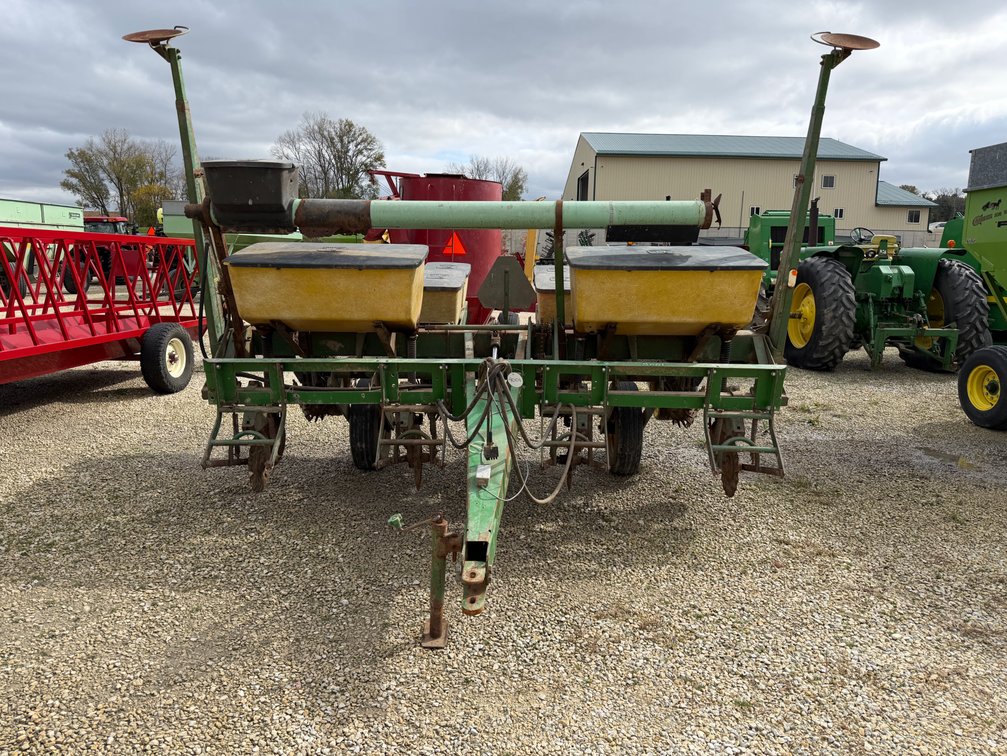 John Deere 7000