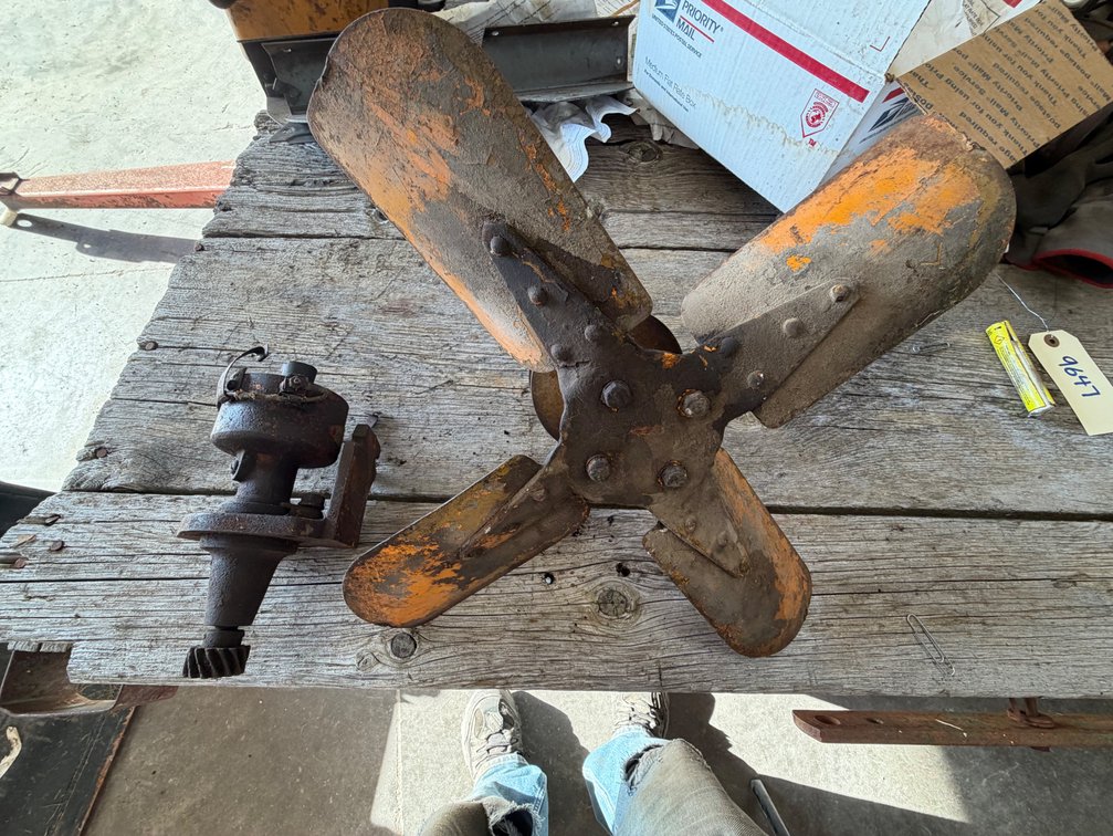Minneapolis Moline GB-UTC-UTS Tractor Distributor & U-UB Fan Assembly - Item Location: Joel's Tractors and Auction, LLC-33587 Hwy. 13 -Strawberry Point - IA - 52076