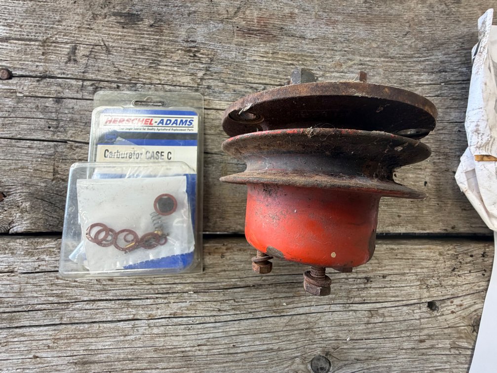 Case VA Tractor Water Pump & C Carb Kit - Item Location: Joel's Tractors and Auction, LLC-33587 Hwy. 13 -Strawberry Point - IA - 52076