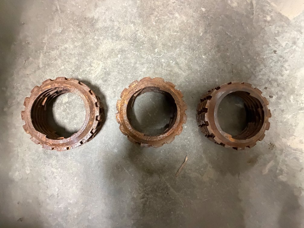 18 Cast-Iron Planter Plates-No. H1267B - Item Location: Joel's Tractors and Auction, LLC-33587 Hwy. 13 -Strawberry Point - IA - 52076