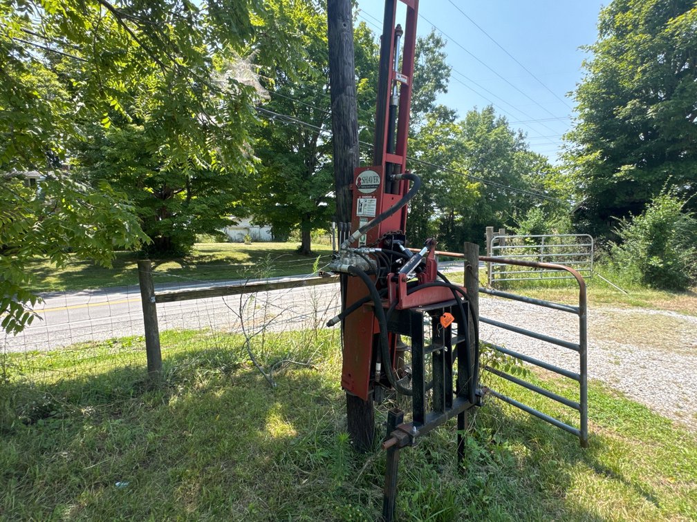 Shaver 3pt Hitch Hydraulic Post Driver