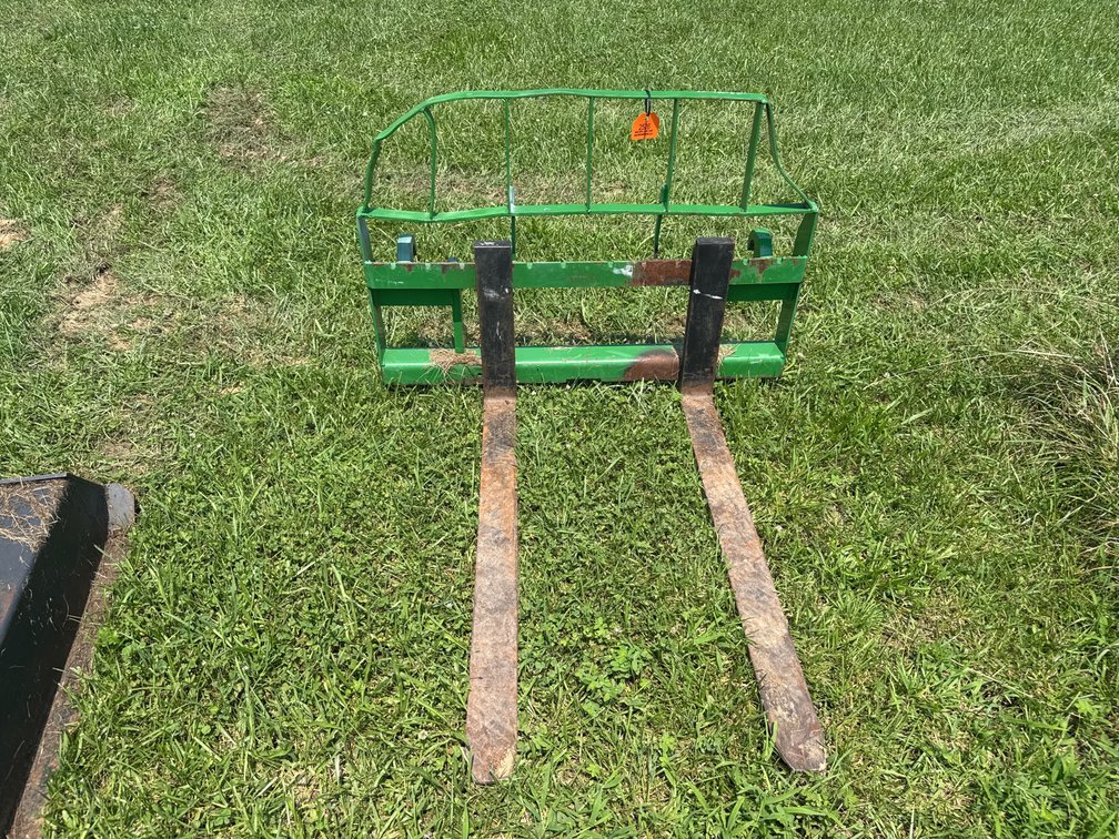 Frontier JD Style Pallet Forks