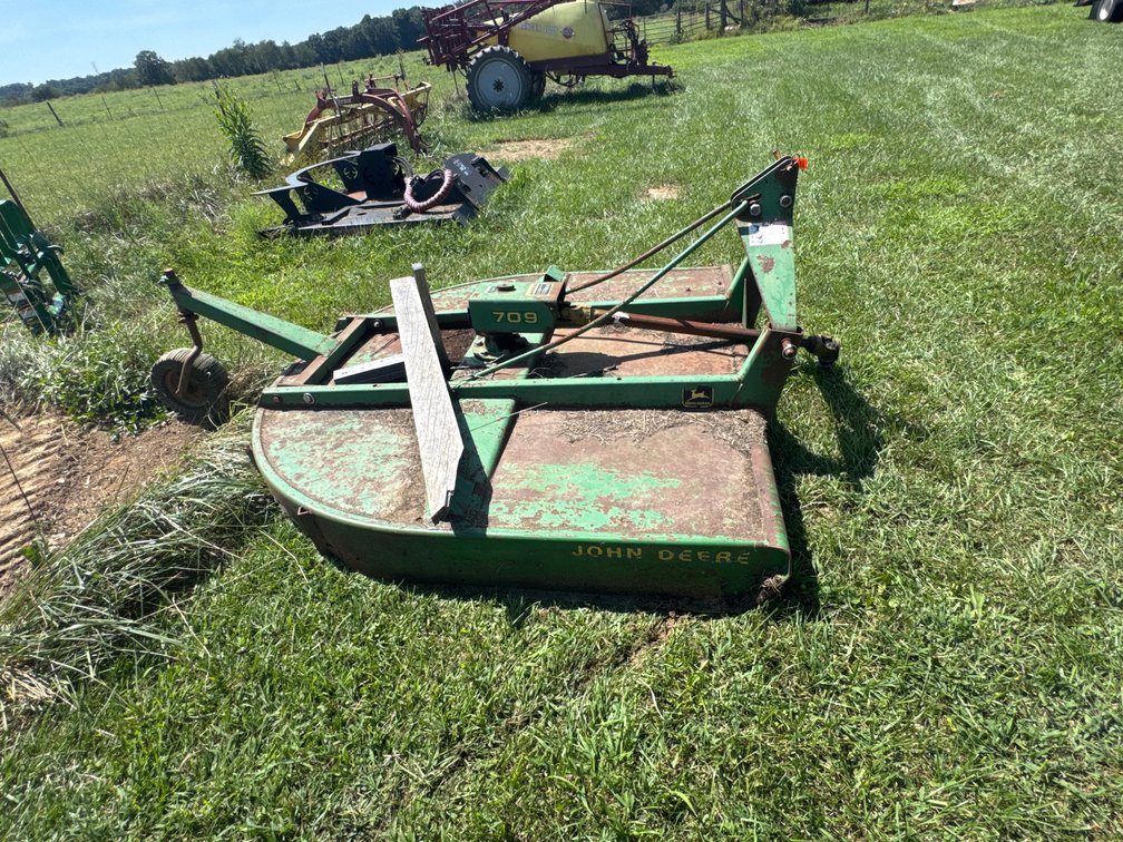 John Deere 709 Bushhog