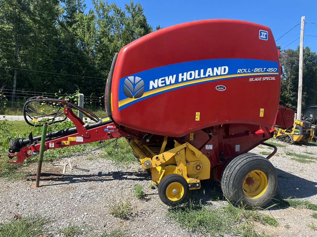 New Holland Roll-Belt 450 Silage Special Baler