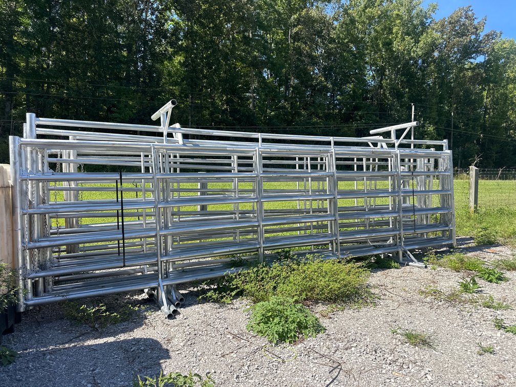 20ft long 6ft high freestanding panels