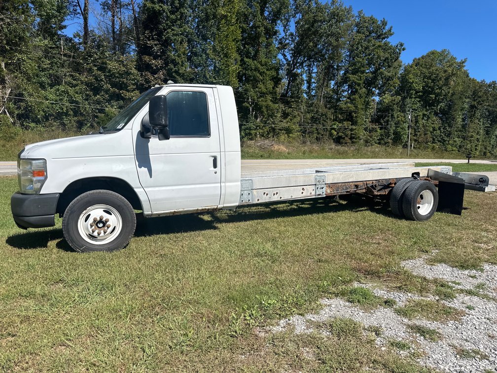 2011 Ford E-450 Super Duty