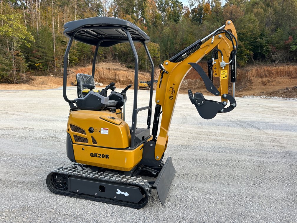 New AGT QK20R mini excavator