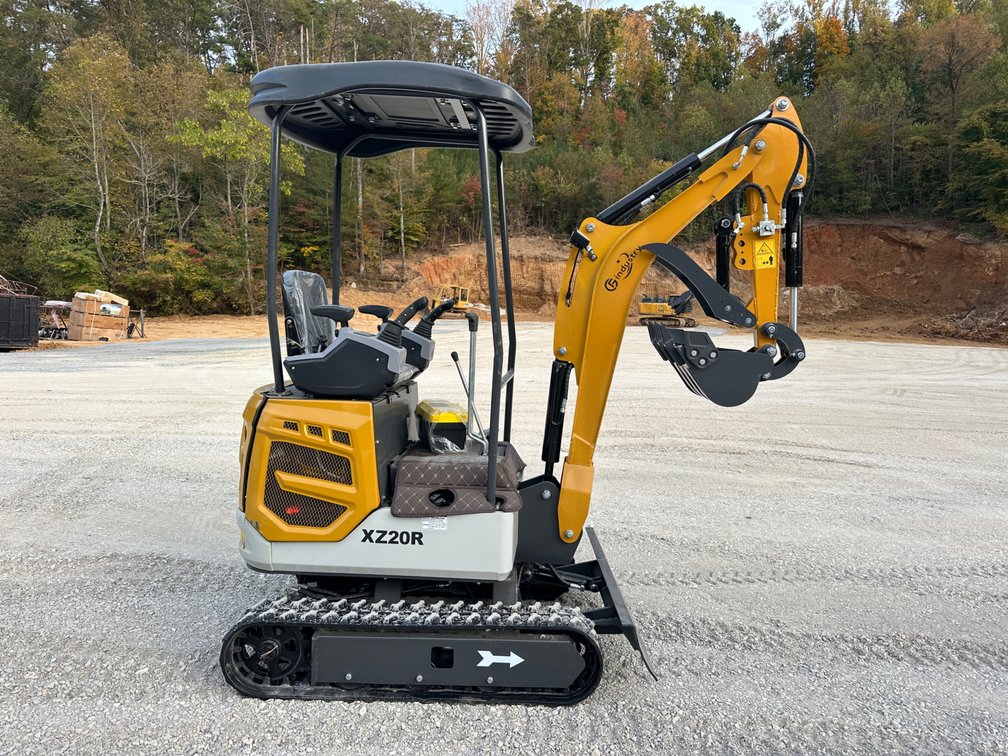 New AGT XZ20R mini excavator