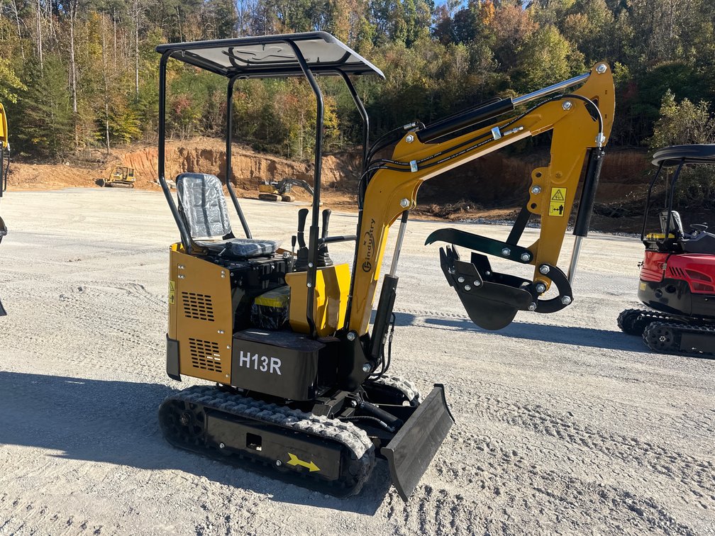 New AGT H13R mini excavator