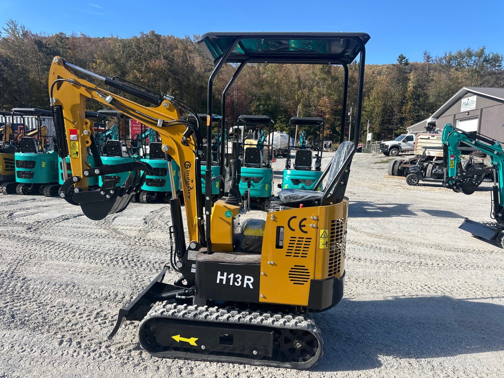 New AGT H13R mini excavator