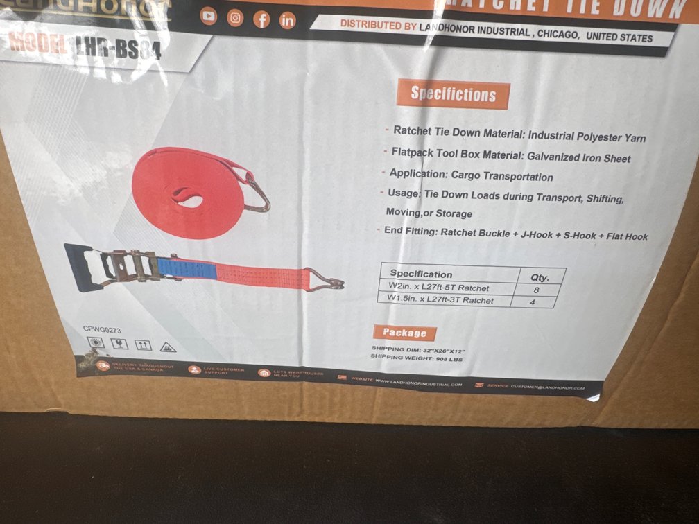 12 total. 4-1.5” x 27‘ and 8- 2“ x 27‘ ratchet straps