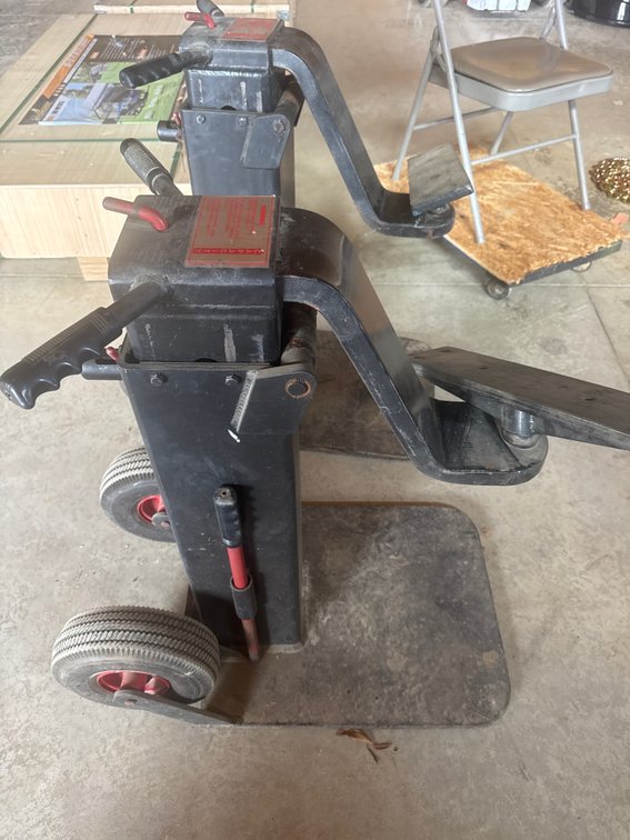 4- heavy duty Yardarm hydraulic marine jacks 2500 lbs each
