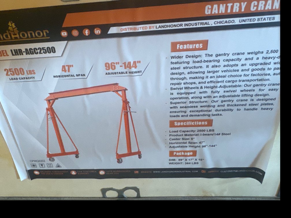 2500 pound rolling Gantry crane