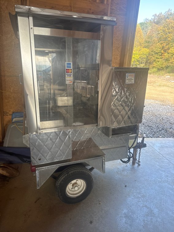 Very nice food/concession pull cart