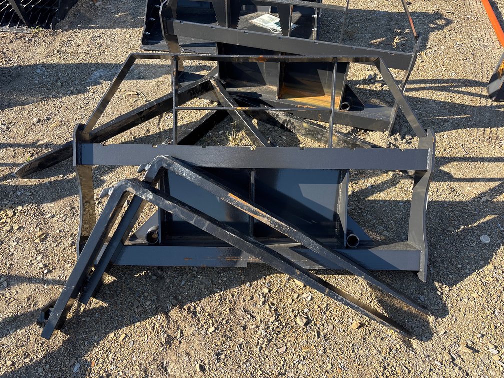Many quick attach forks
