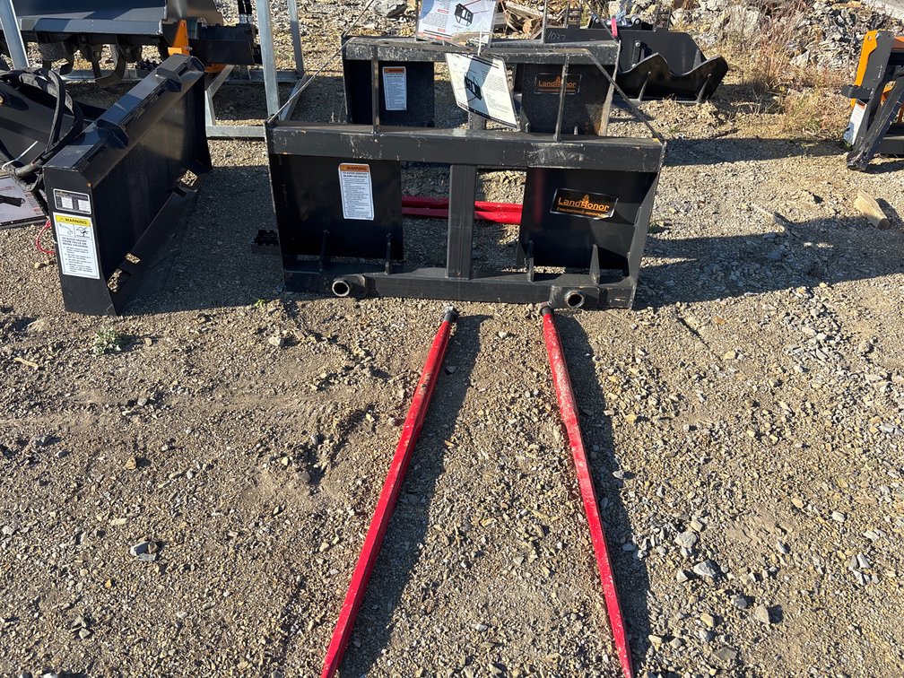 Quick attach bale spears