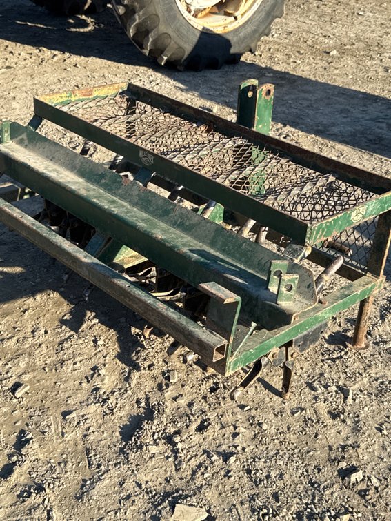 3pt aerator/plug attachment
