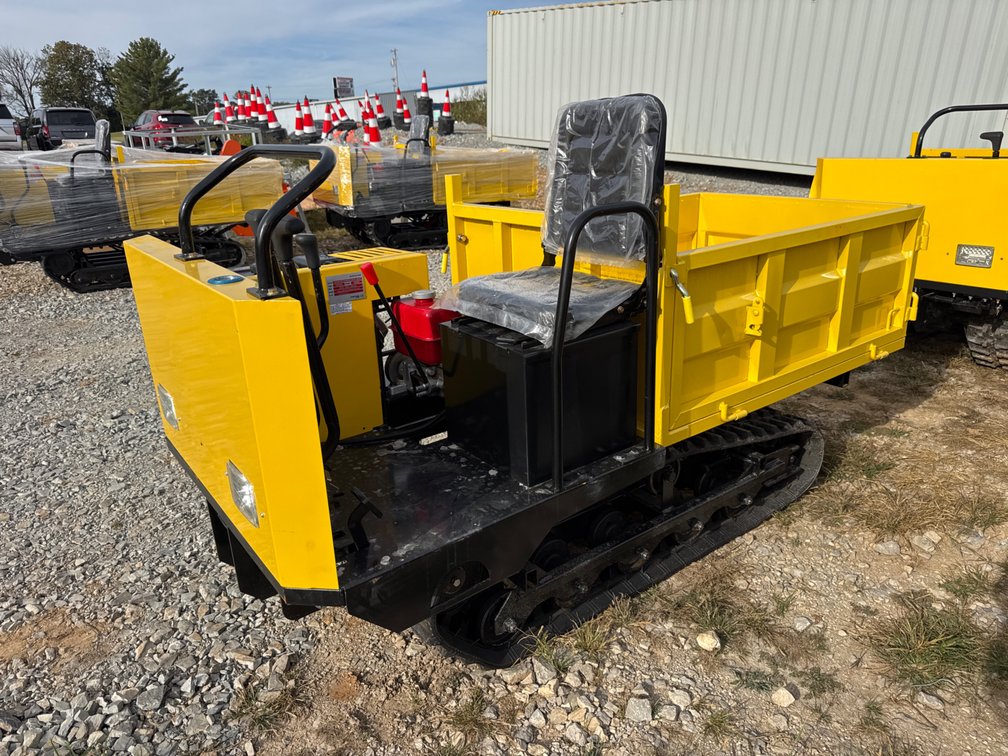 CD25 crawler dumper with seat
