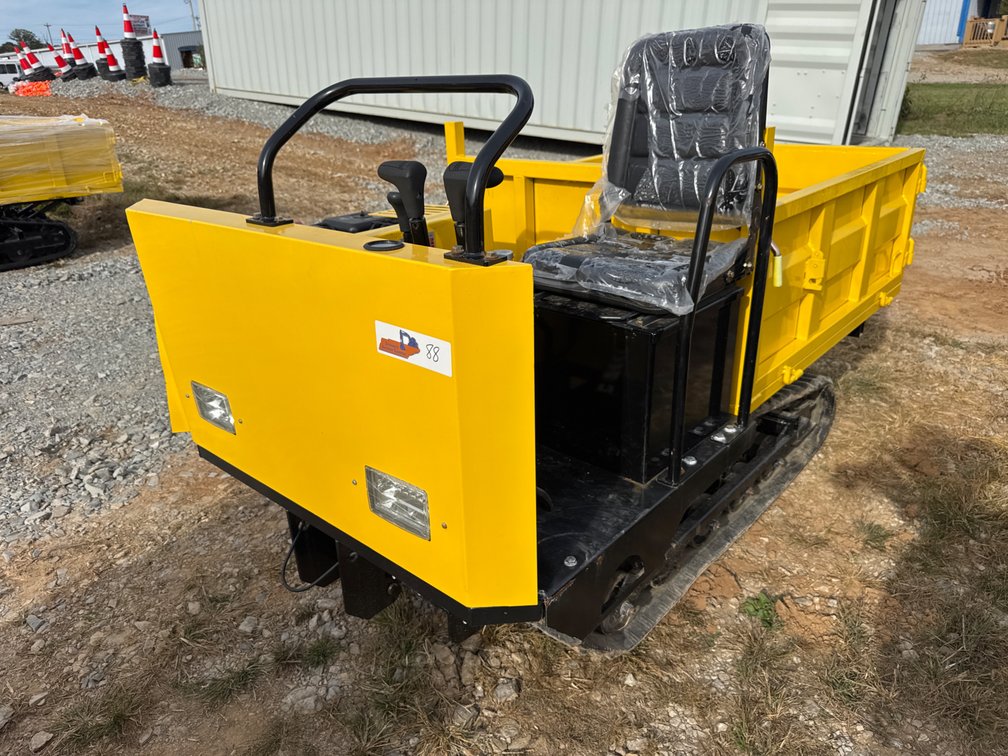 CD crawler dumper with seat