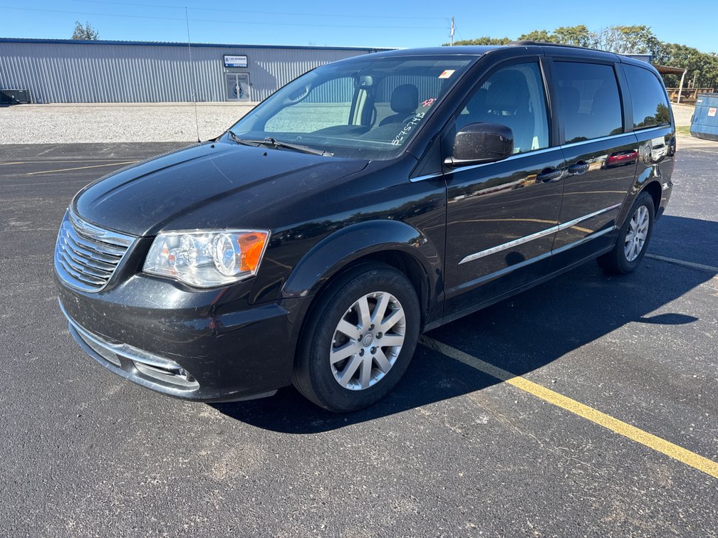 2015 Chrysler Town & Country Van