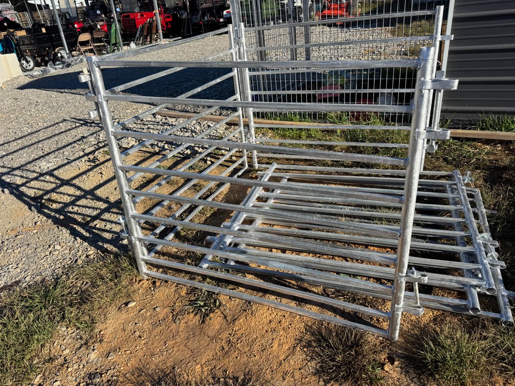 4ft galvanized goat panel with pins