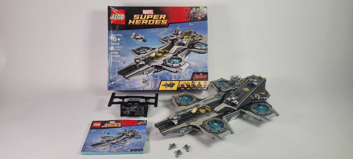 SHIELD Helicarrier set 76042