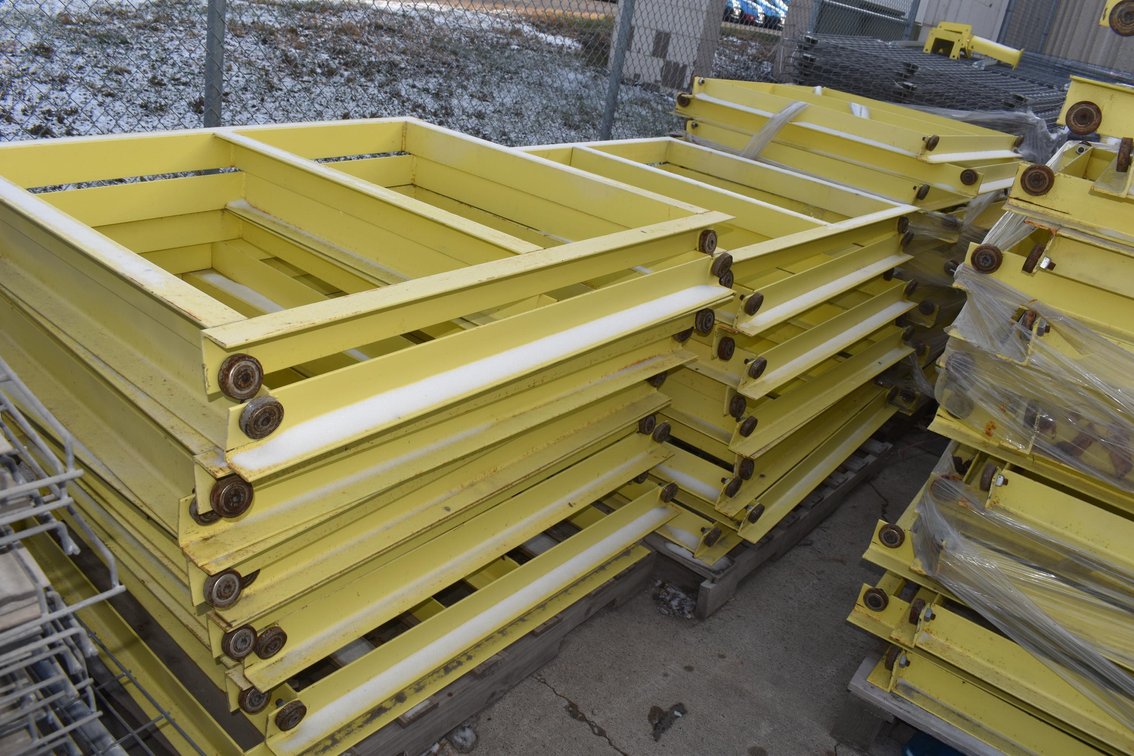 Pallet Racking: Uprights, Crossbeams & Wire Grates