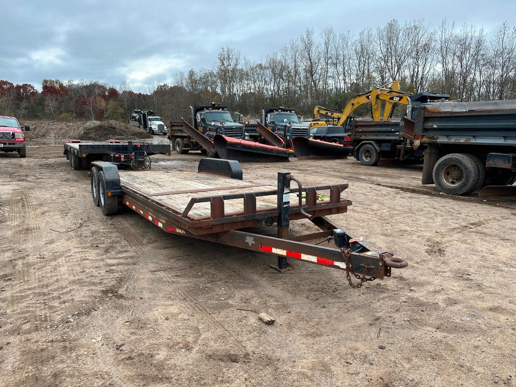 2007 PJ 23' Tilt Trailer