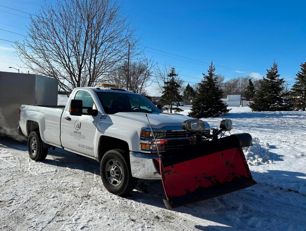 2018 Chevrolet 2500 4WD Long Box Plow Truck