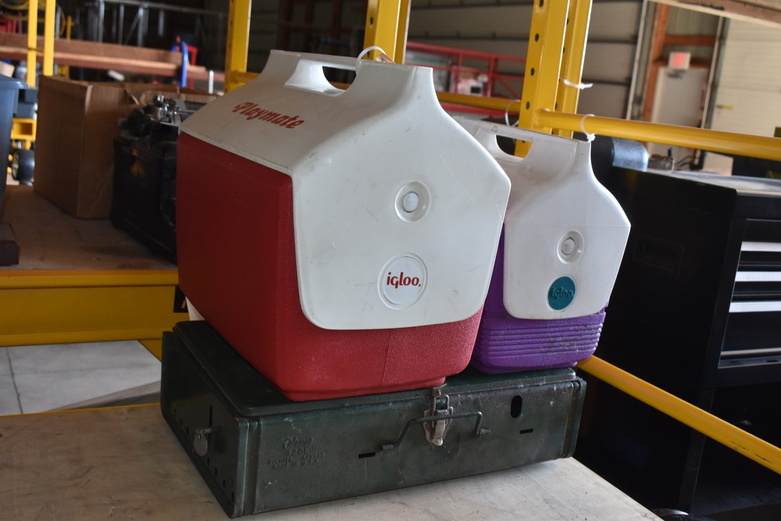 (2) Small Igloo Coolers & Coleman 425E Camp Stove