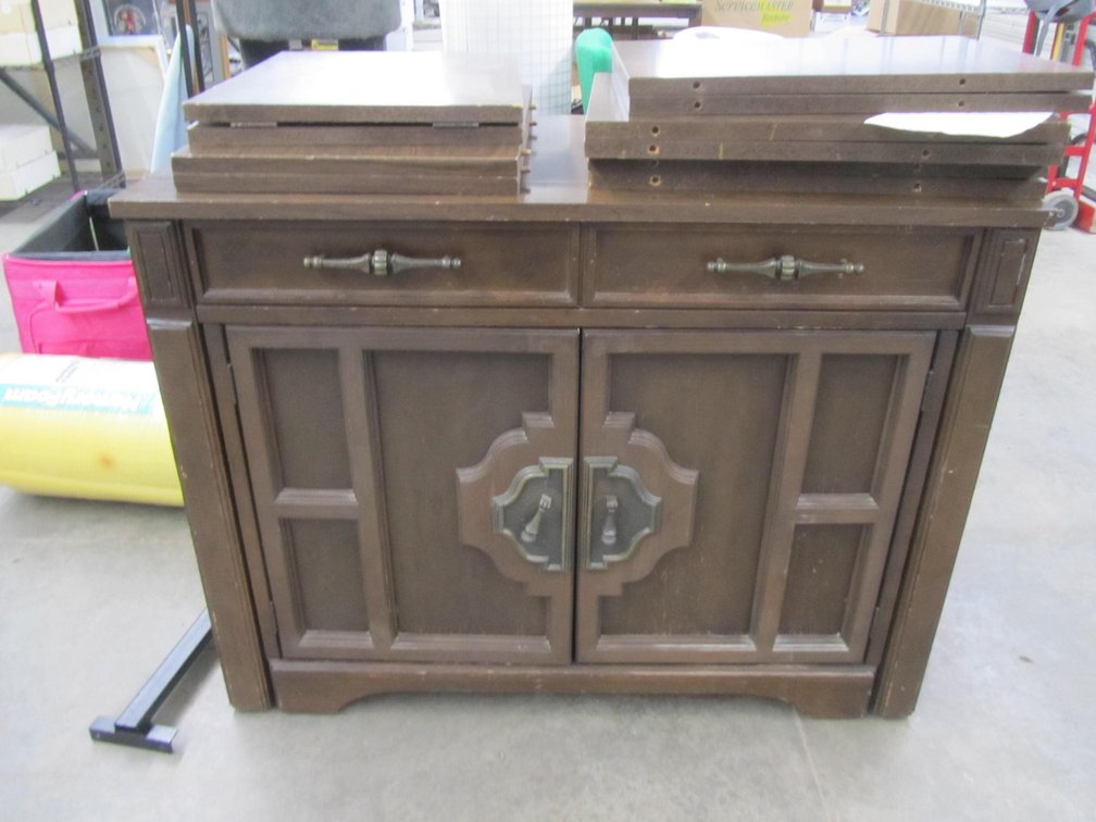 Buffet Table w/ Leaves