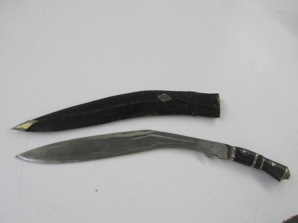 Indian Kukri Sword w/Sheath