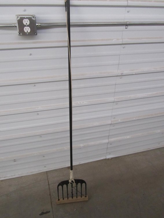 7-Tine Fishing Spear w/Cover