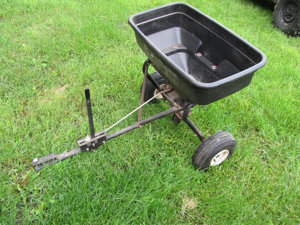Agri-Fab 100 Broadcast Spreader