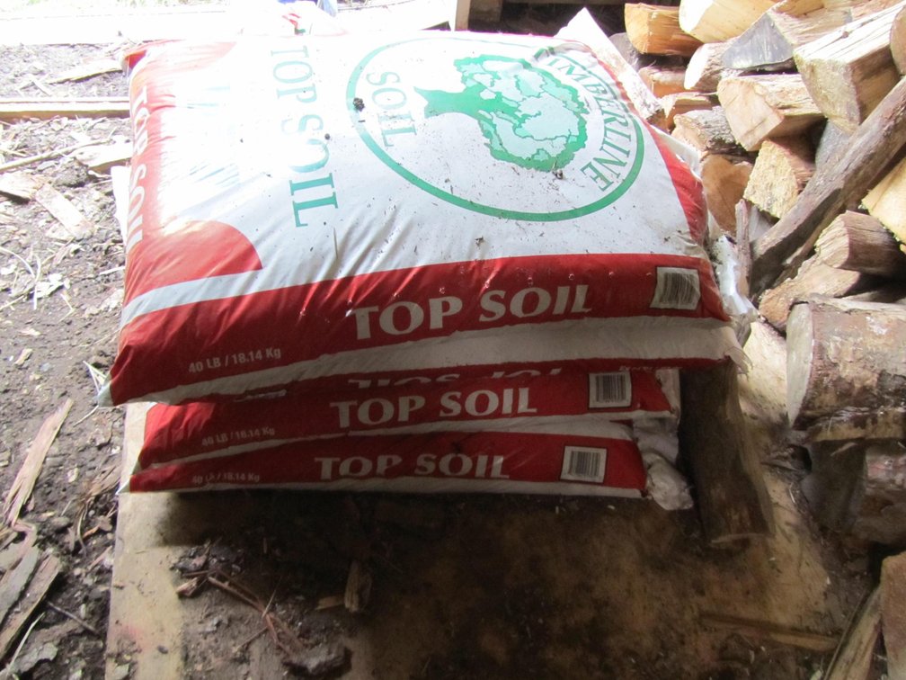 (4) 40lb Bags Of Top Soil