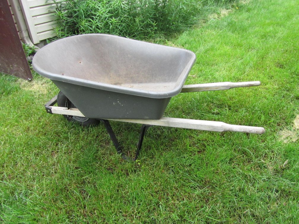 True Temper Wheel Barrow