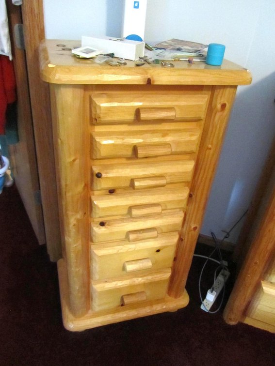 7-Drawer Log Jewelry Box