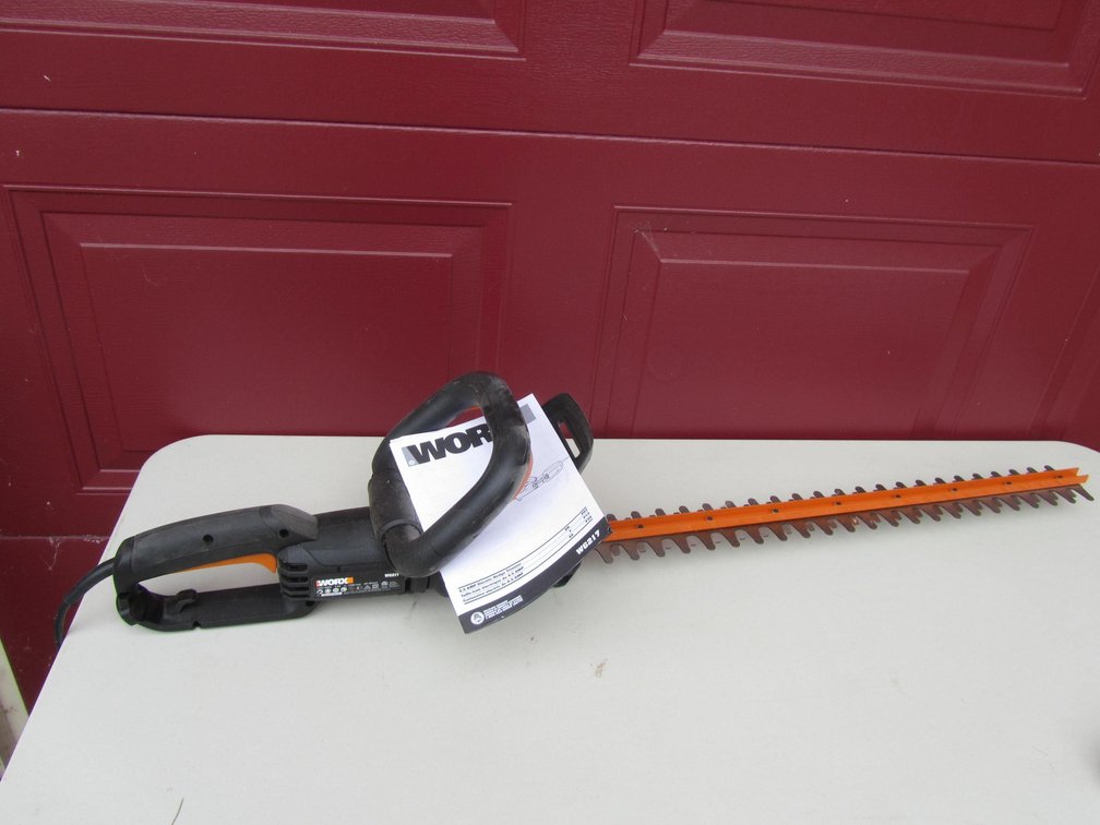 Worx Electric Hedge Trimmer