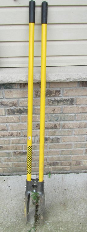 Plymouth Garden Post Hole Digger
