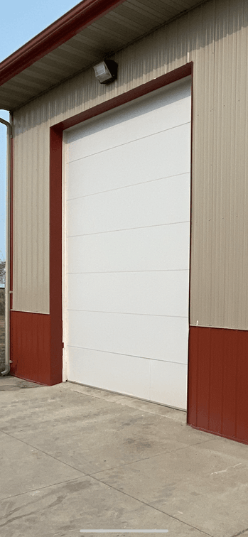 2020 Ford F350, 14’ Commercial Garage Door, & Store Returns