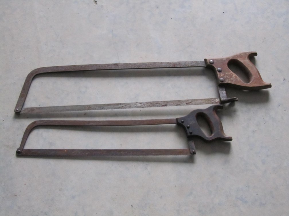 2 Meat saws
