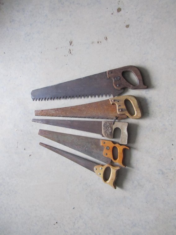 Lot of 5 saws