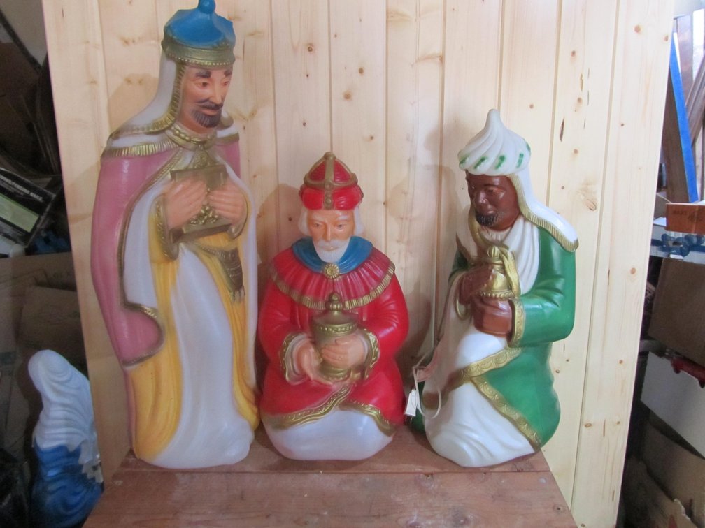 3 Wise Men Blow Mold