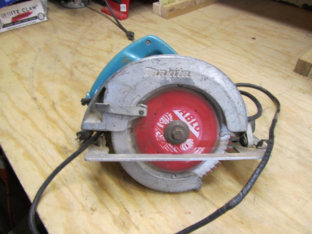 Makita 71/4" Saw