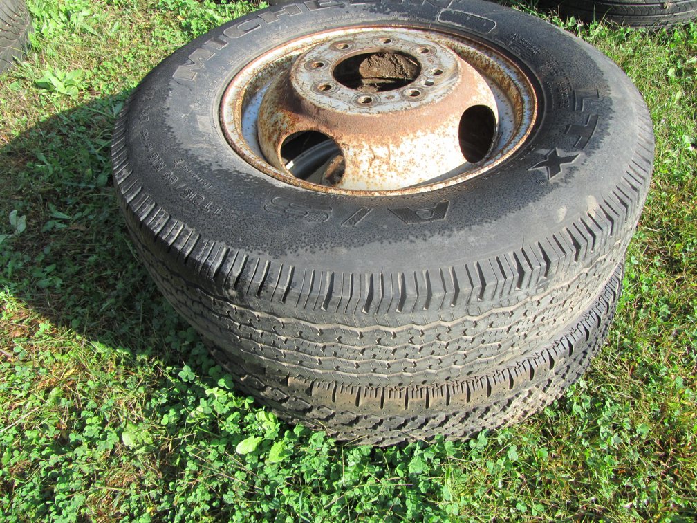 (2) Tires w/8-Hole Rims