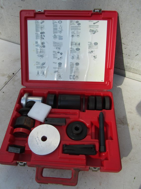 Rotunda Ford 1986-1/2 Essential Service Tools Set