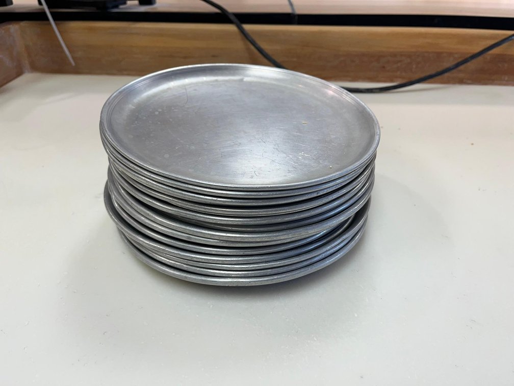 (17) 9" Pizza Pans