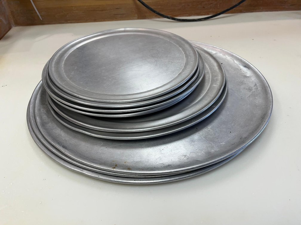 Box of Assorted Pizza Pans