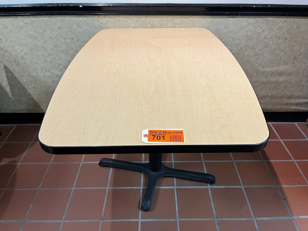 Table, 29-3/4" x 41-3/4" x 29" Tall