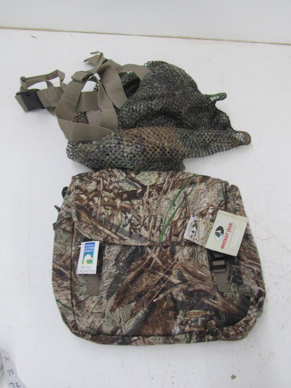 Ducks Unlimited Field Bag And Greenhead Decoy Bag